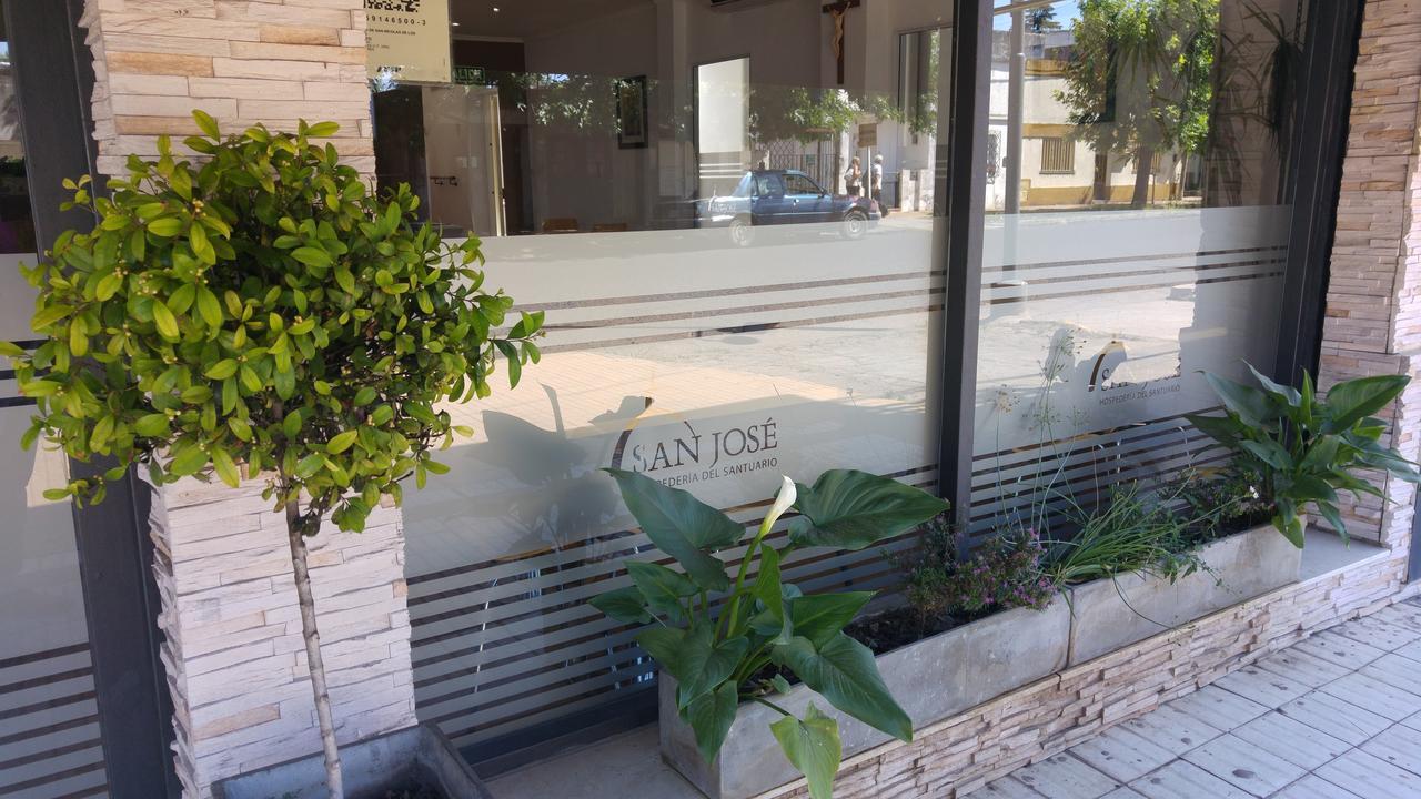 فندق San Nicolás de los Arroyosفي  San Jose - Hospederia Del Santuario المظهر الخارجي الصورة